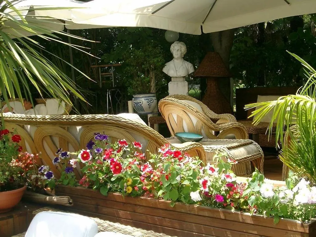 ***  Hotel Bengasi Rimini Italy