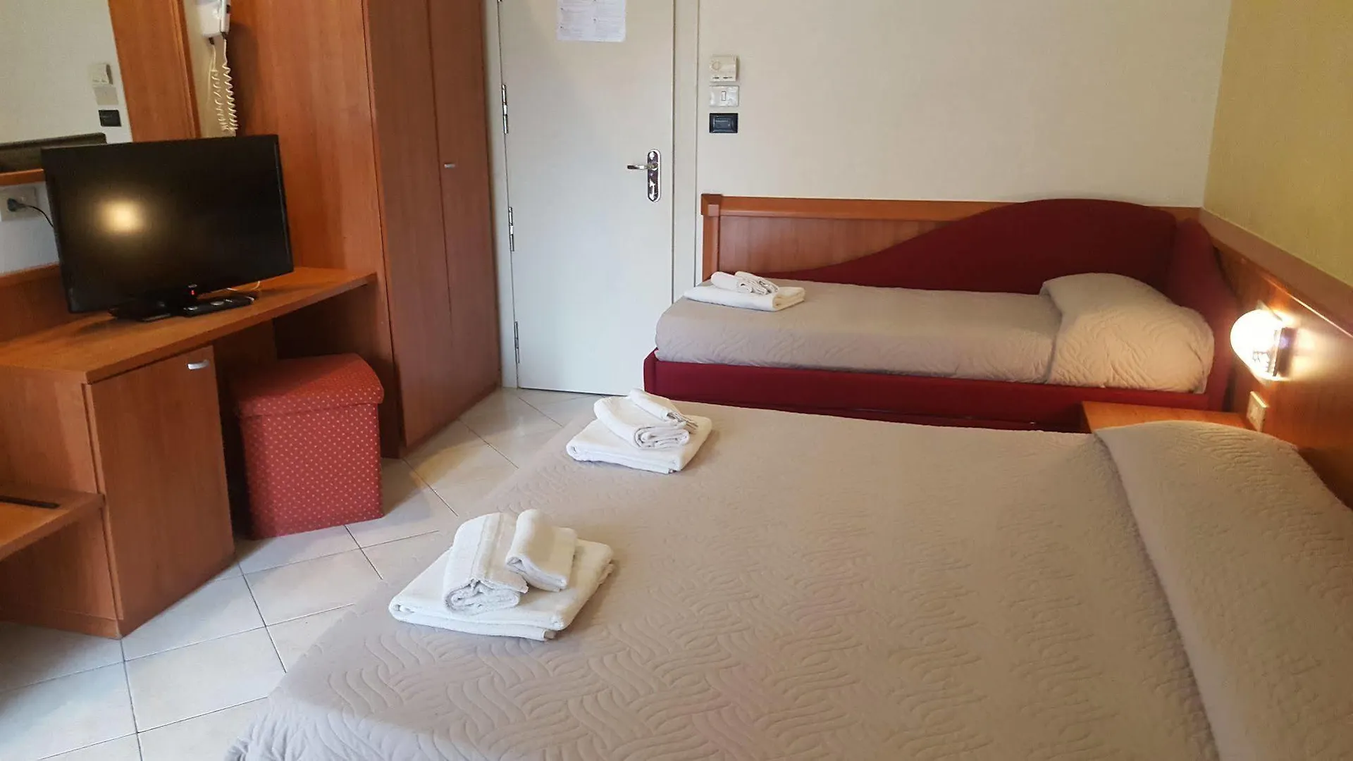 Hotel Bengasi Rimini 3*,  Italy